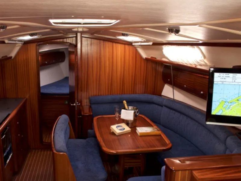 Salon of Pillabans, a Bavaria 38 sailboat at Vigo, Spain