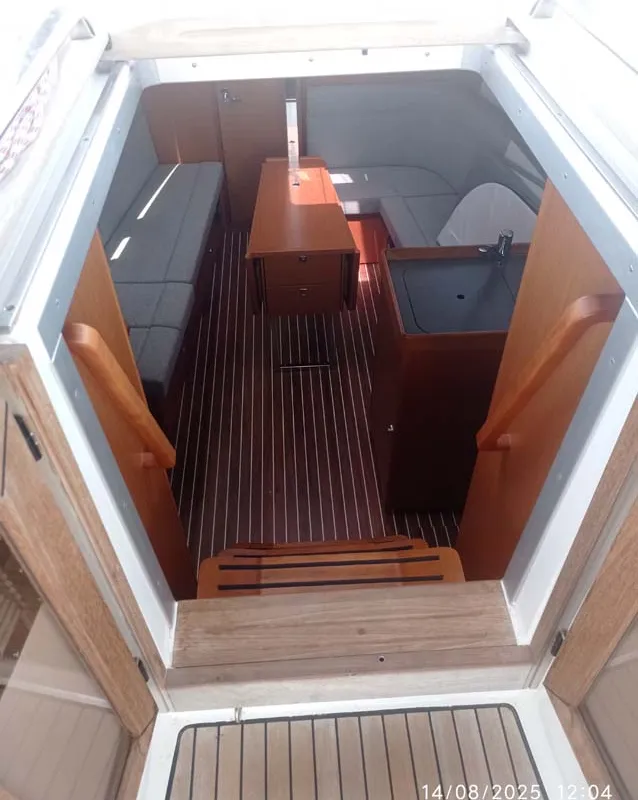 Salon of Licence to chill, a Bavaria Cruiser 34 sailboat at Volos Municipality, Greece