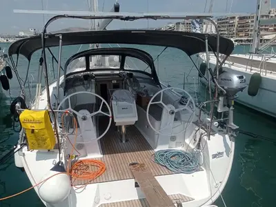 Cockpit of Licence to chill, a Bavaria Cruiser 34 sailboat at Volos Municipality, Greece