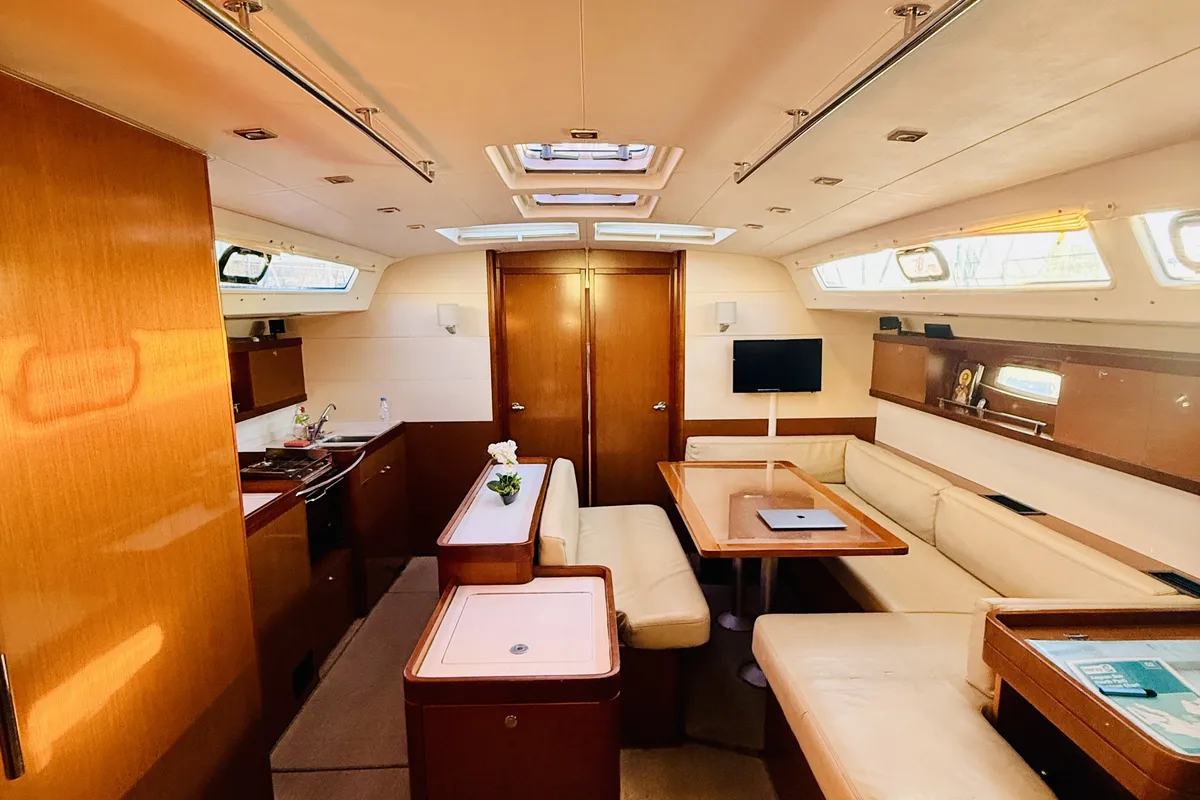 Salon of ZOI, a Beneteau Oceanis 50 Family sailboat at Municipal Unit of Lefkada, Greece