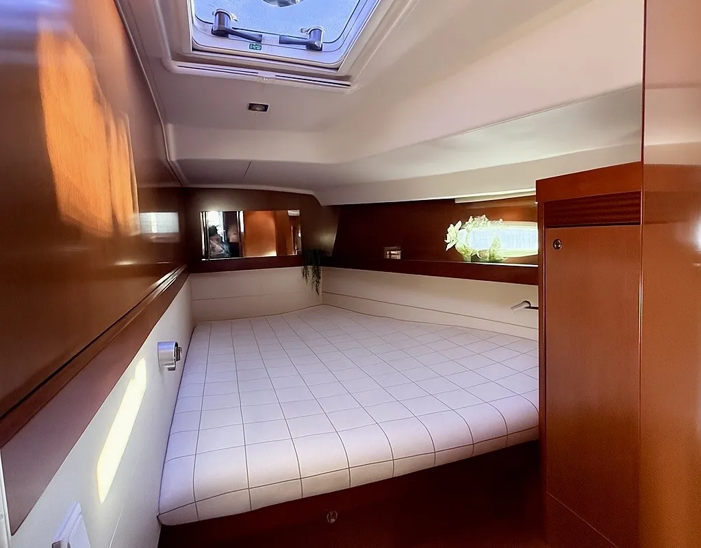 Cabin on ZOI, a Beneteau Oceanis 50 Family sailboat at Municipal Unit of Lefkada, Greece