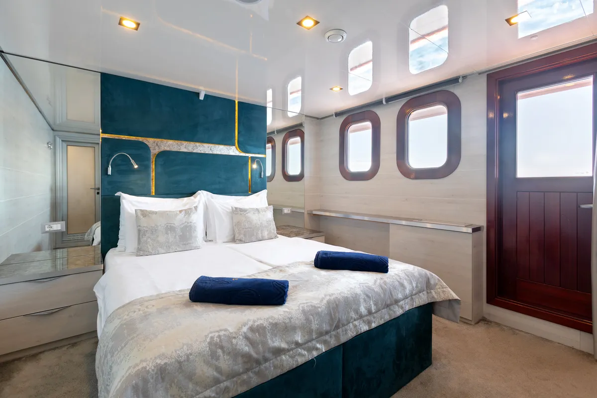 Cabin on Yolo, a Gulet Motoryacht motor yacht at Split, Croatia