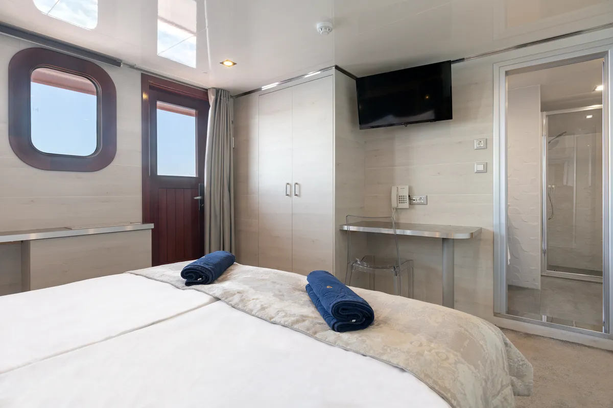 Cabin on Yolo, a Gulet Motoryacht motor yacht at Split, Croatia