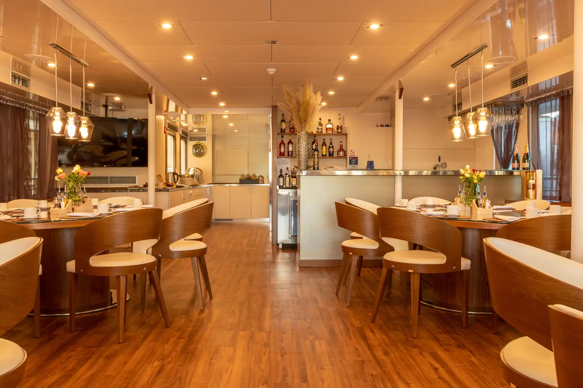 Salon of Yolo, a Gulet Motoryacht motor yacht at Split, Croatia