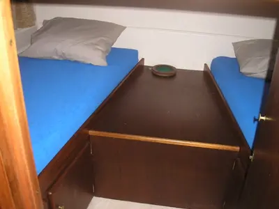 Cabin on Lotte, a Linssen 800 motorboat at Woudsend, Netherlands