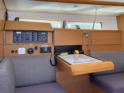 Cabin on Veterano, a Jeanneau Sun Odyssey 409 sailboat at Barth, Germany