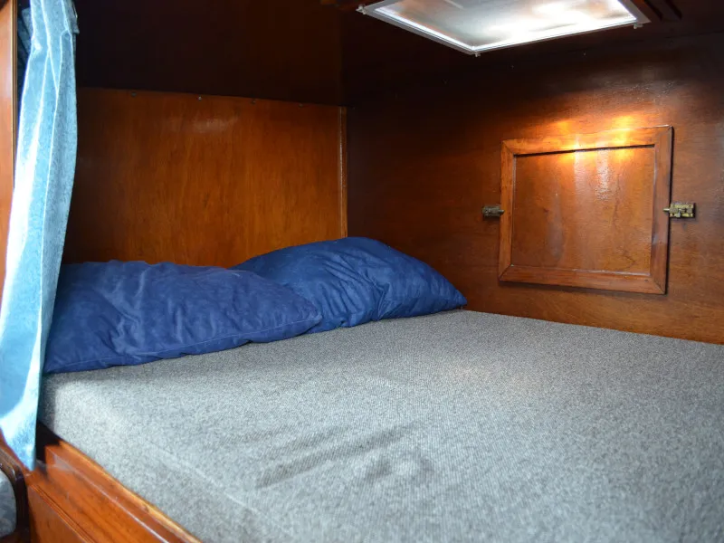Cabin on Perla, a De Drait Doerak 850 AK motorboat at Drachten, Netherlands