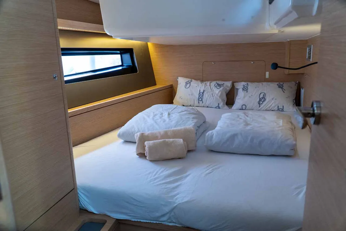 Cabin on Super Bee, a Dufour 41 sailboat at Jezera, Croatia