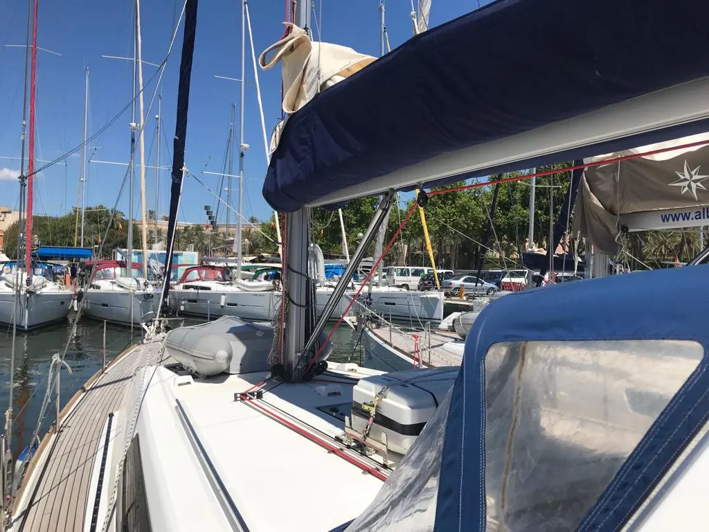 Exterior view of Alboran Gin Tonic, a Beneteau Oceanis 45 sailboat at es Jonquet, Spain