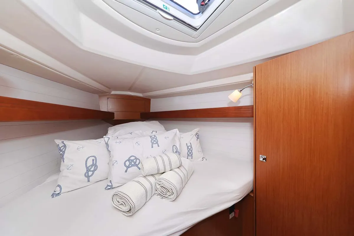 Cabin on Moja Niska, a Bavaria Cruiser 33 sailboat at Murter, Croatia