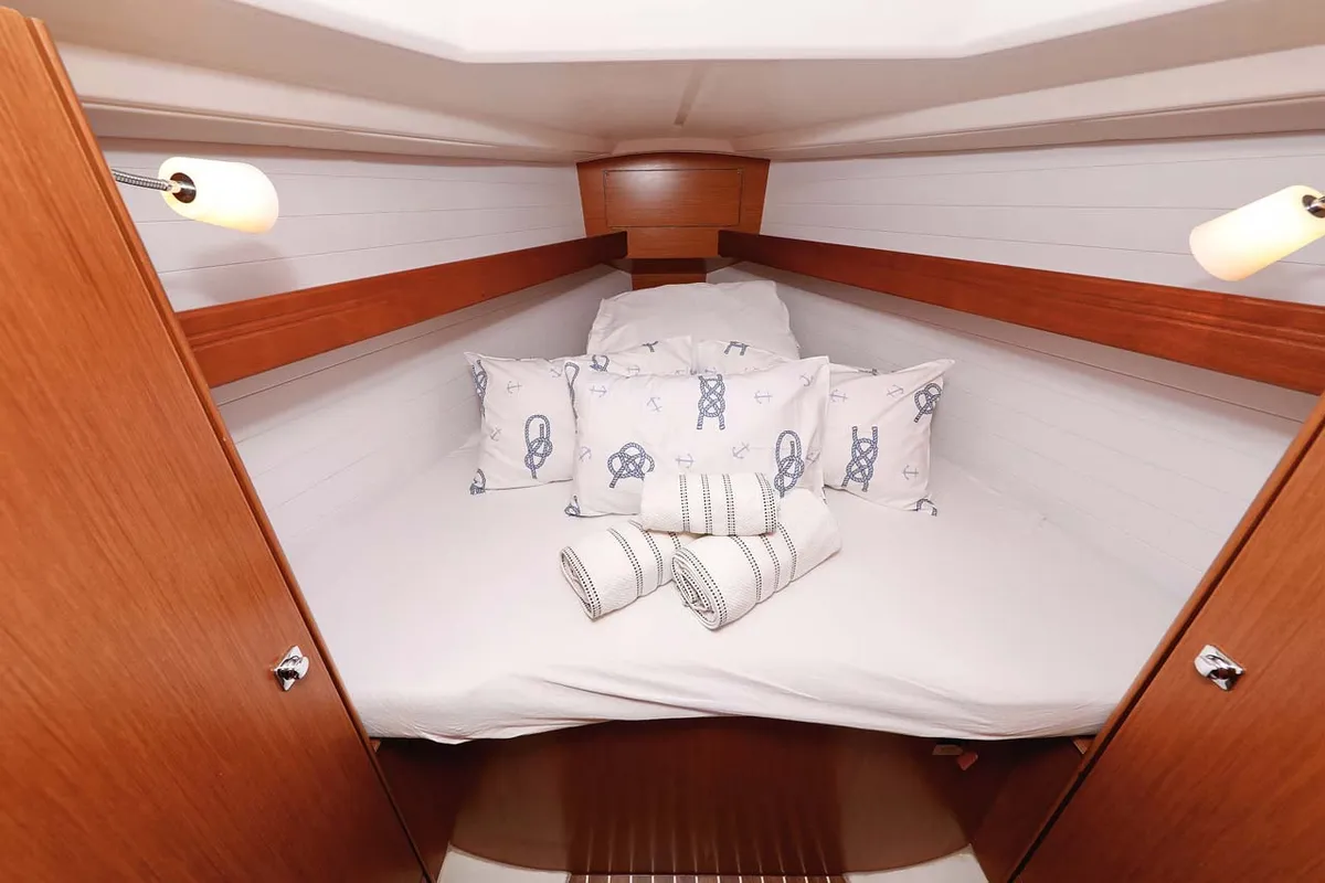 Cabin on Moja Niska, a Bavaria Cruiser 33 sailboat at Murter, Croatia
