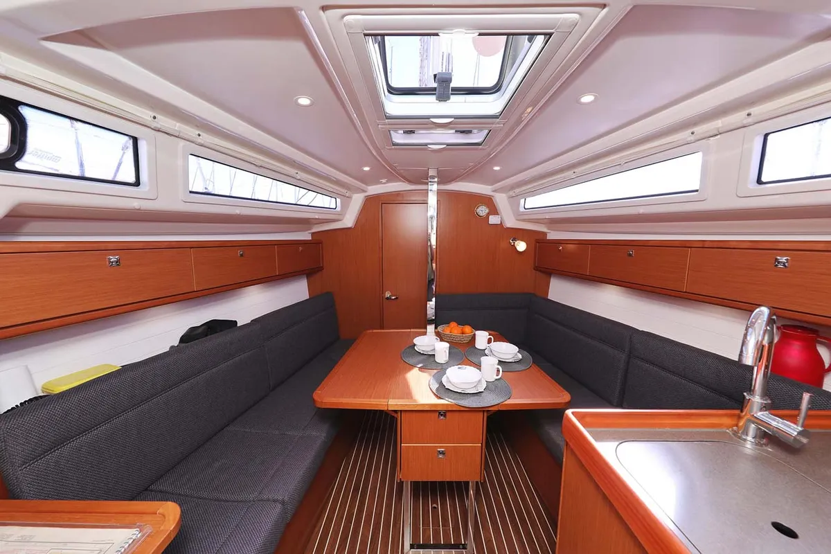 Salon of Moja Niska, a Bavaria Cruiser 33 sailboat at Murter, Croatia