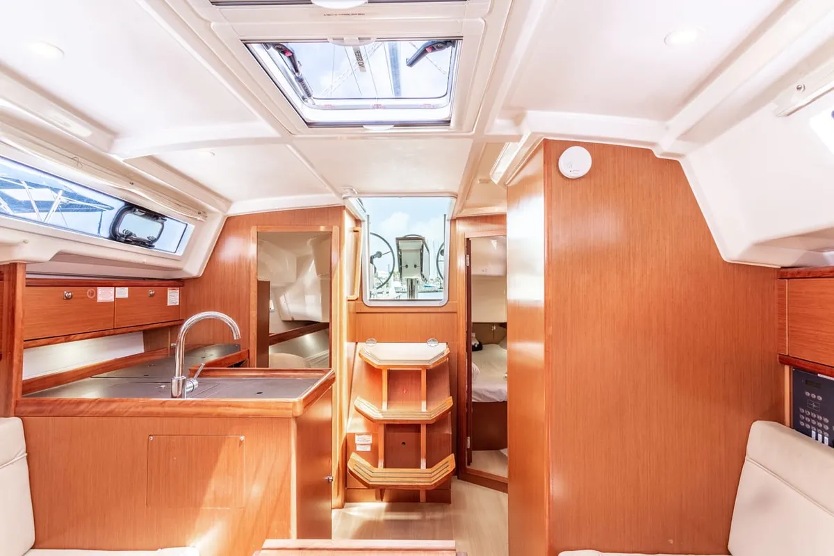 Salon of Maverick, a Bavaria 34 sailboat at Road Town, British Virgin Islands