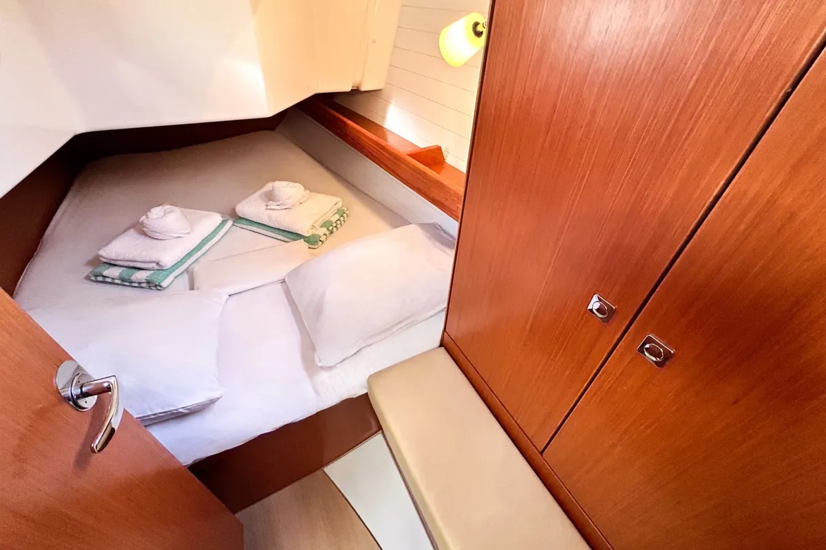 Cabin on Maverick, a Bavaria 34 sailboat at Road Town, British Virgin Islands