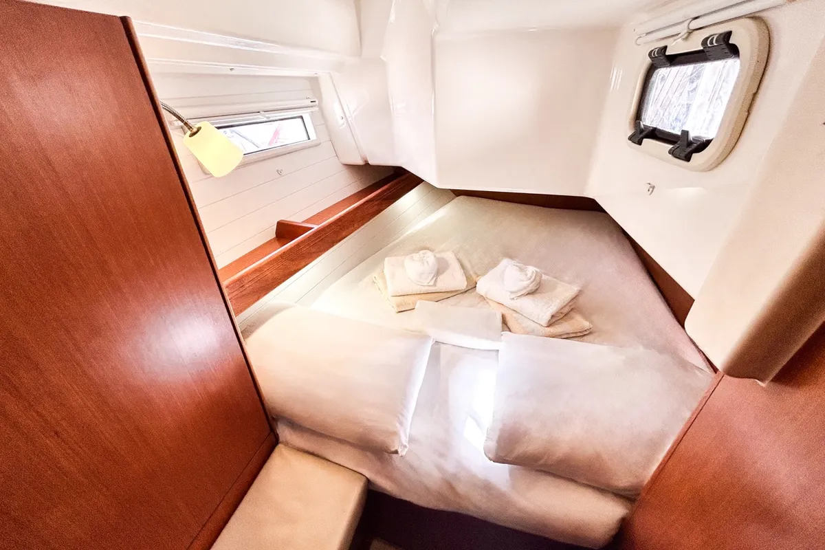 Cabin on Maverick, a Bavaria 34 sailboat at Road Town, British Virgin Islands