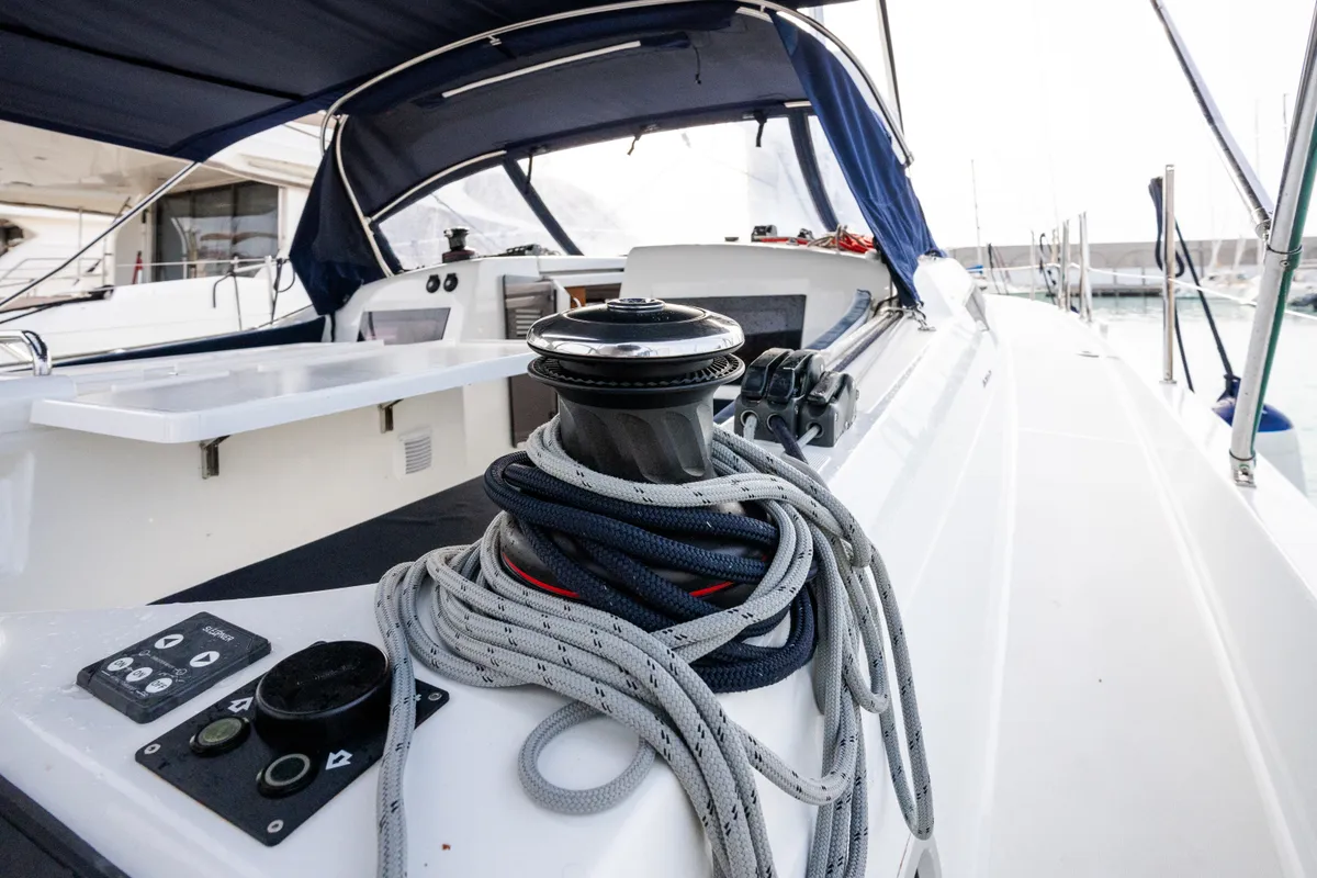 Deck of Pheia - Comfort line, a Jeanneau Sun Odyssey 410 sailboat at Rosignano Solvay, Italy