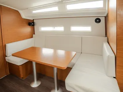 Salon of Pheia - Comfort line, a Jeanneau Sun Odyssey 410 sailboat at Rosignano Solvay, Italy