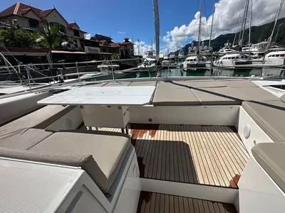 Esther, a Bali 4.8 catamaran at Roche Caiman, Seychelles