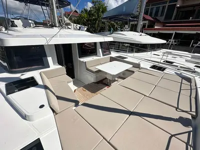 Esther, a Bali 4.8 catamaran at Roche Caiman, Seychelles