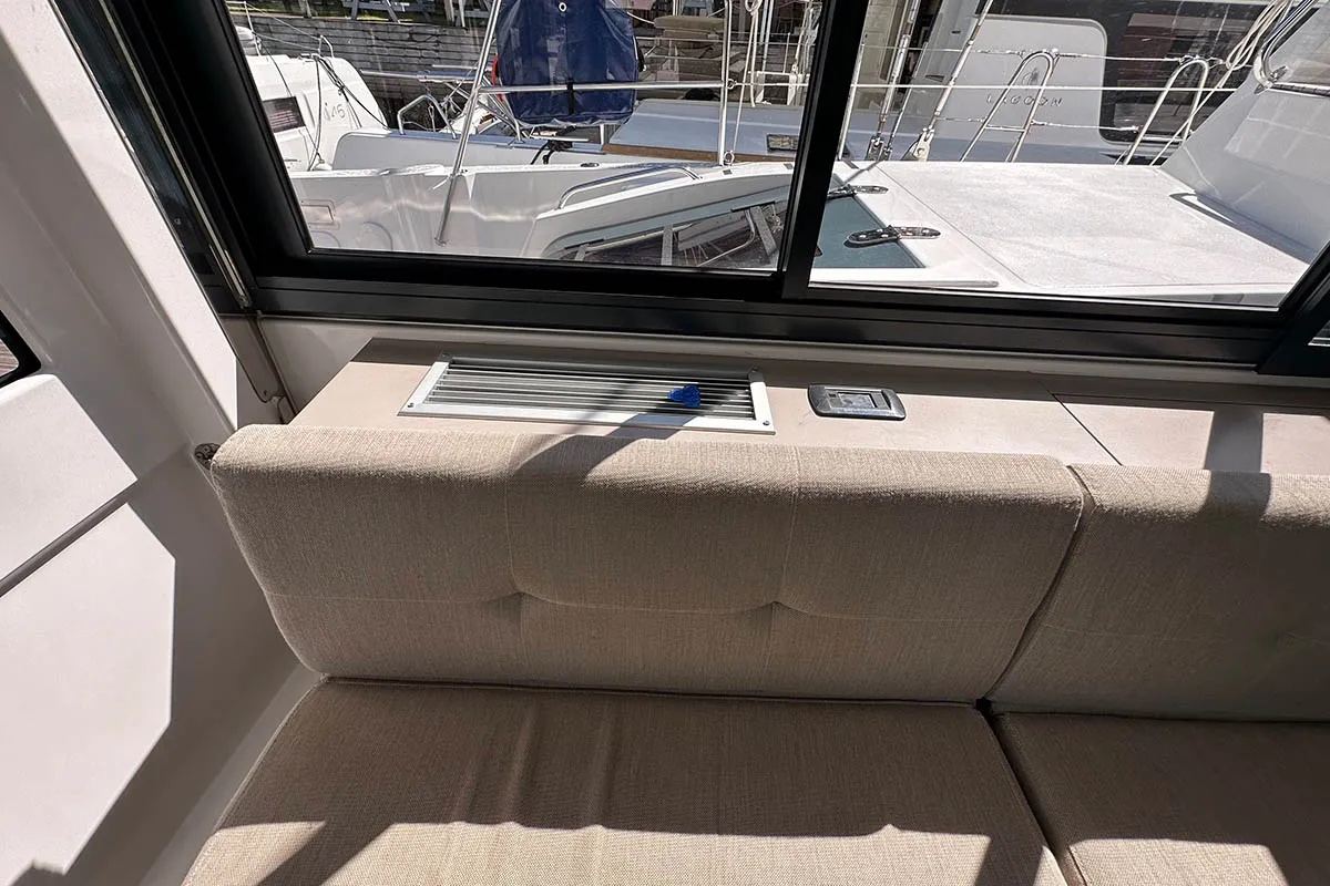 Esther, a Bali 4.8 catamaran at Roche Caiman, Seychelles