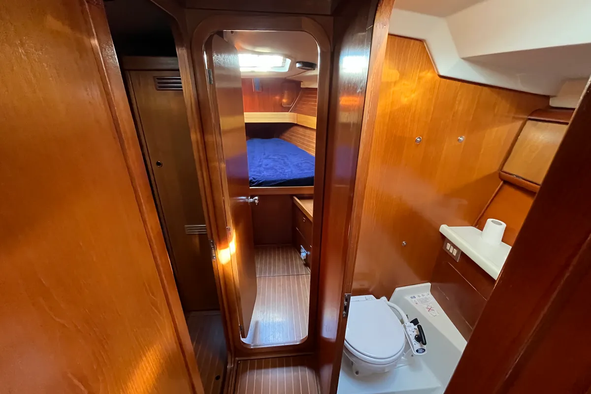 Salon of Classic, a Grand Soleil 45 sailboat at Palamós, Spain