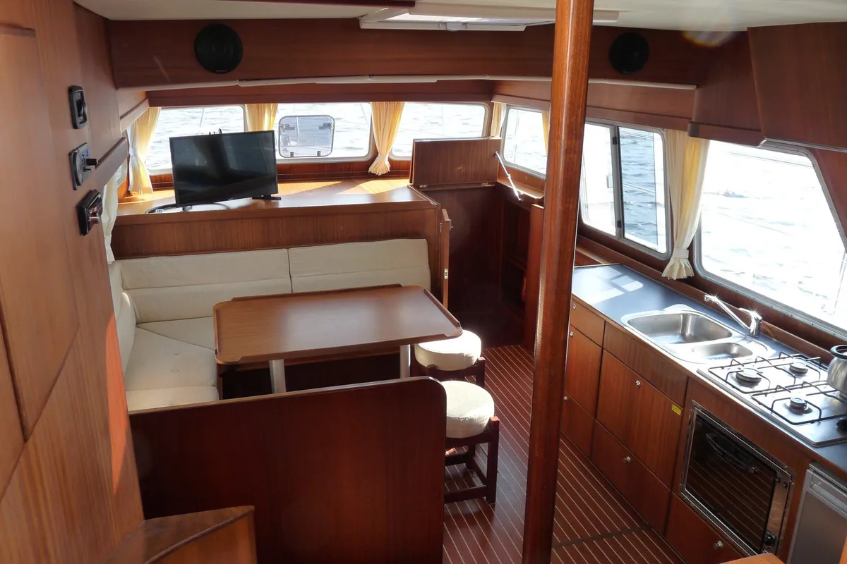 Salon of Gulet Holiday 1300, a motorboat at Akkrum, Netherlands