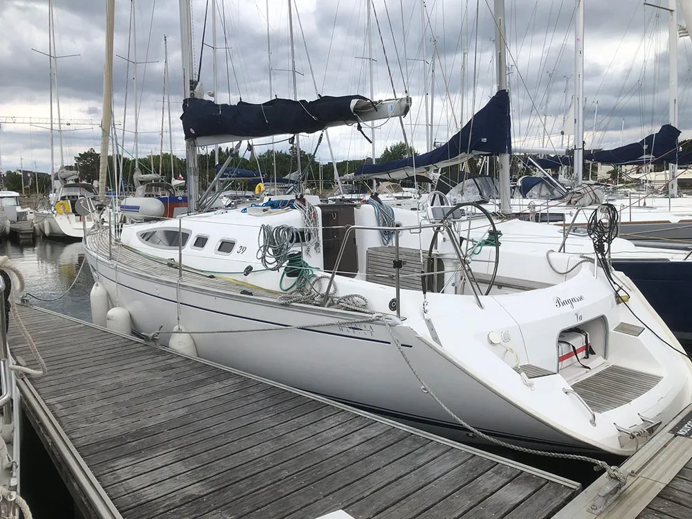Exterior view of Bagass, a Feeling 39 sailboat at Kerners, France