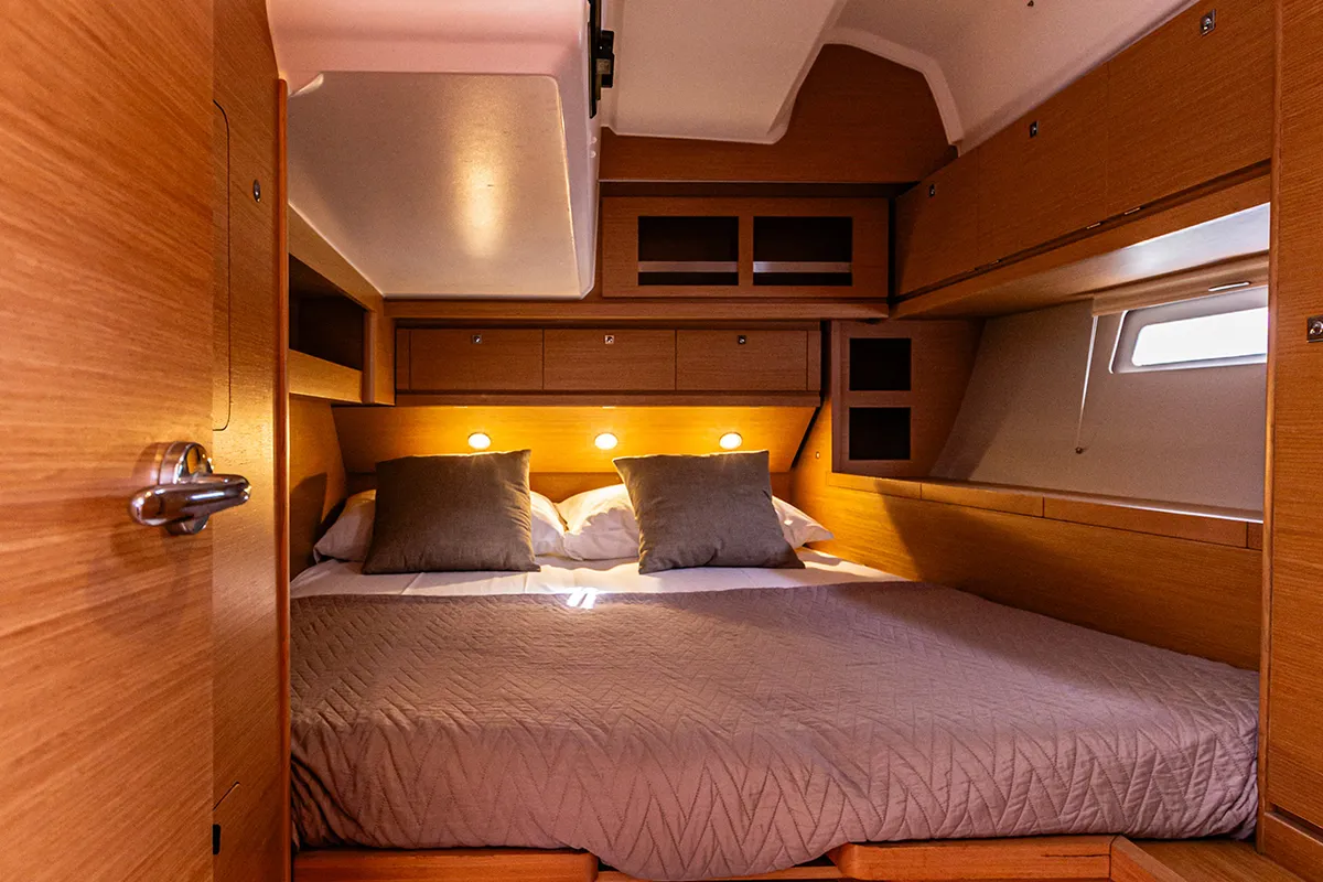 Cabin on Dream Planet, a Dufour 520 Grand Large sailboat at Tonnarella, Italy