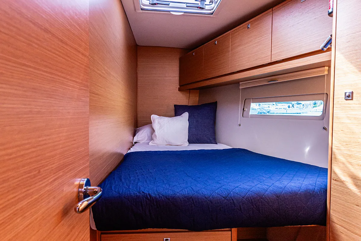 Cabin on Dream Planet, a Dufour 520 Grand Large sailboat at Tonnarella, Italy