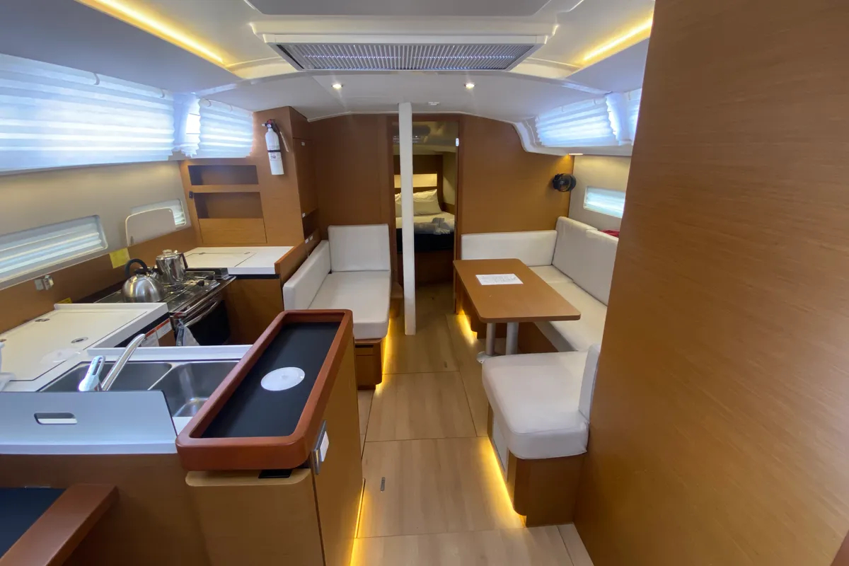 Salon of C's The Day, a Beneteau Sunsail 41 sailboat at Road Town, British Virgin Islands