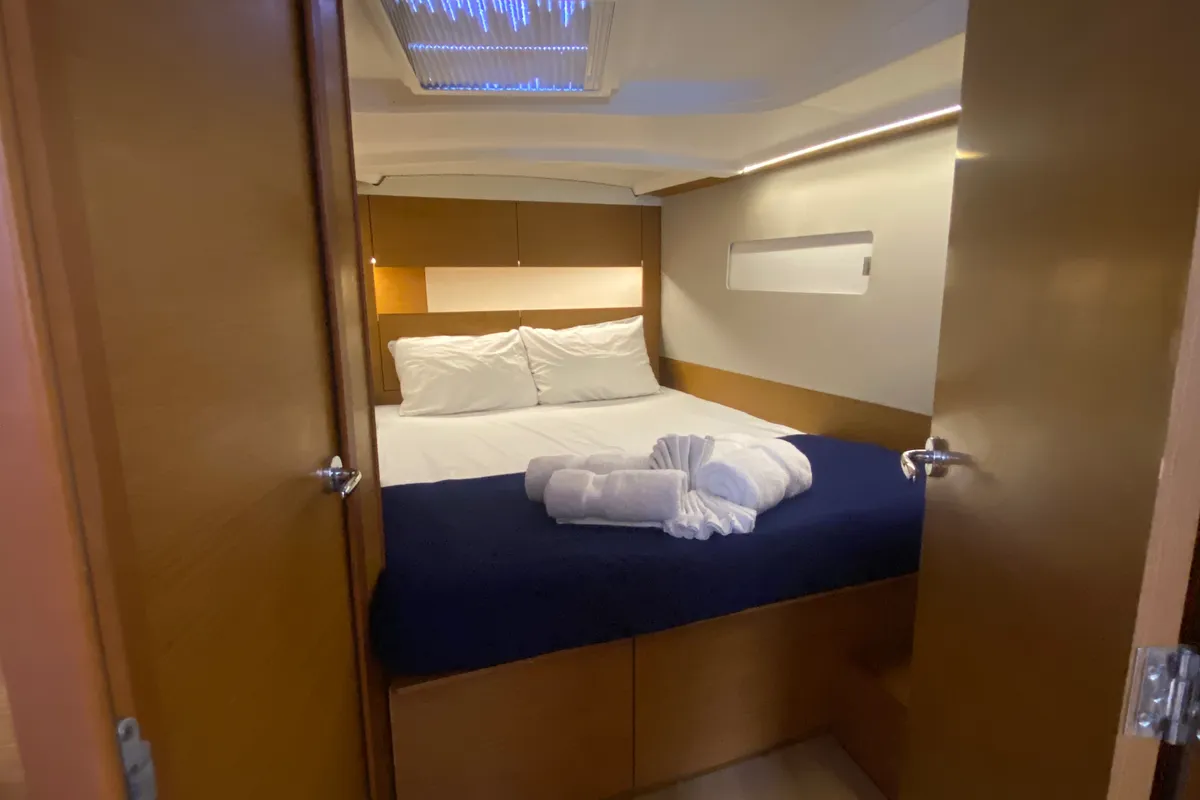 Cabin on C's The Day, a Beneteau Sunsail 41 sailboat at Road Town, British Virgin Islands
