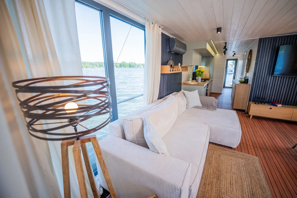 Cabin on Elements, a Woma D13 motorboat at Fürstenberg/Havel, Germany