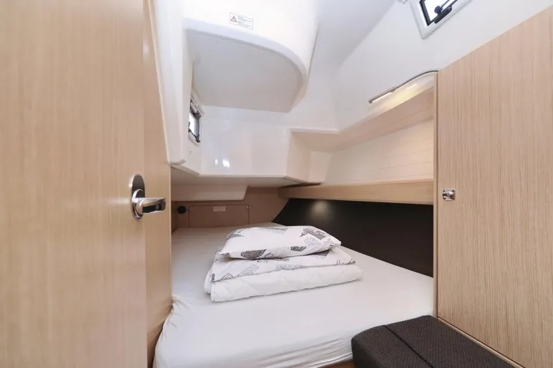 Cabin on Sofija, a Bavaria Cruiser 37 sailboat at Biograd na Moru, Croatia