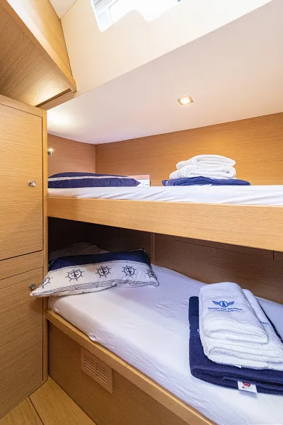 Cabin on Bahia Feliz V, a Dufour Exclusive 63 sailboat at Primošten, Croatia