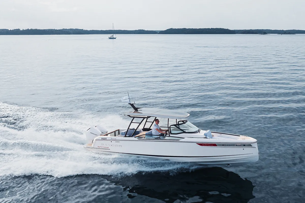 Aquallou, a Saxdor 270 GTO motorboat at Anavissos, Greece