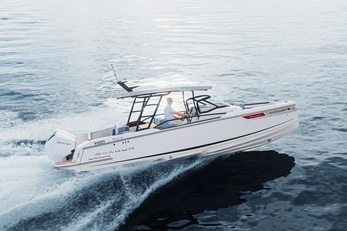 Aquallou, a Saxdor 270 GTO motorboat at Anavissos, Greece