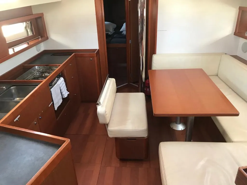 Salon of Alboran Gin Tonic, a Beneteau Oceanis 45 sailboat at Elephant Butte Estates, United States