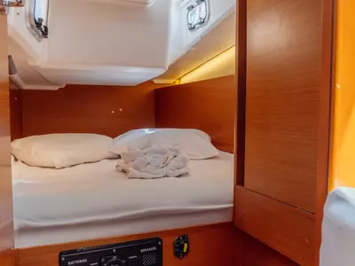 Cabin on Anassa, a Jeanneau Sun Odyssey 410 sailboat at Kos, Greece