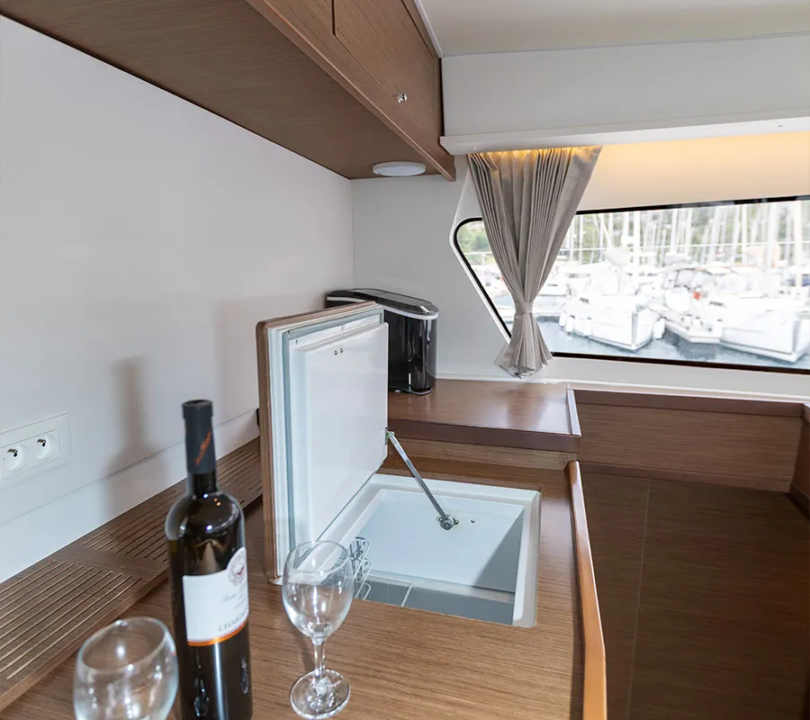 Galley of POSEIDON 2021 (air condition, generator), a Lagoon 42 catamaran at Primošten, Croatia