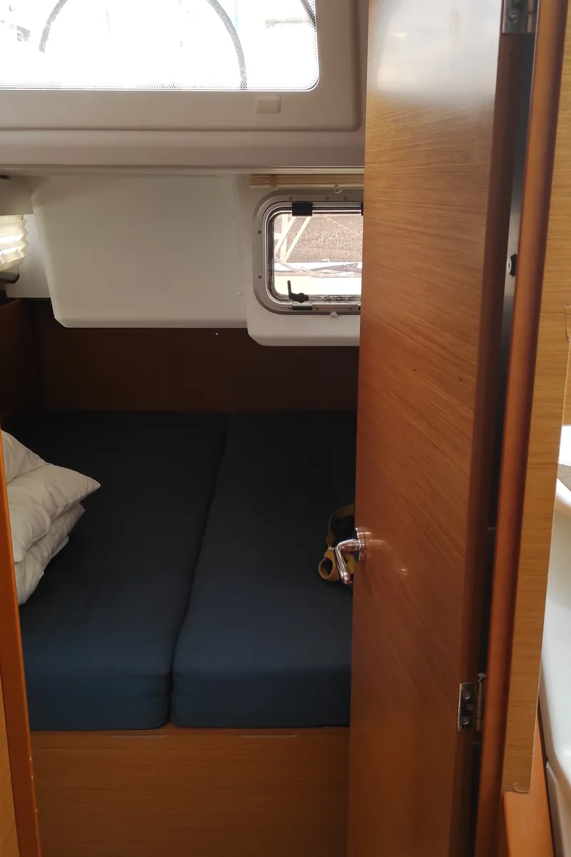 Cabin on Jeanneau Sun Odyssey 440, a sailboat at Elephant Butte Estates, United States