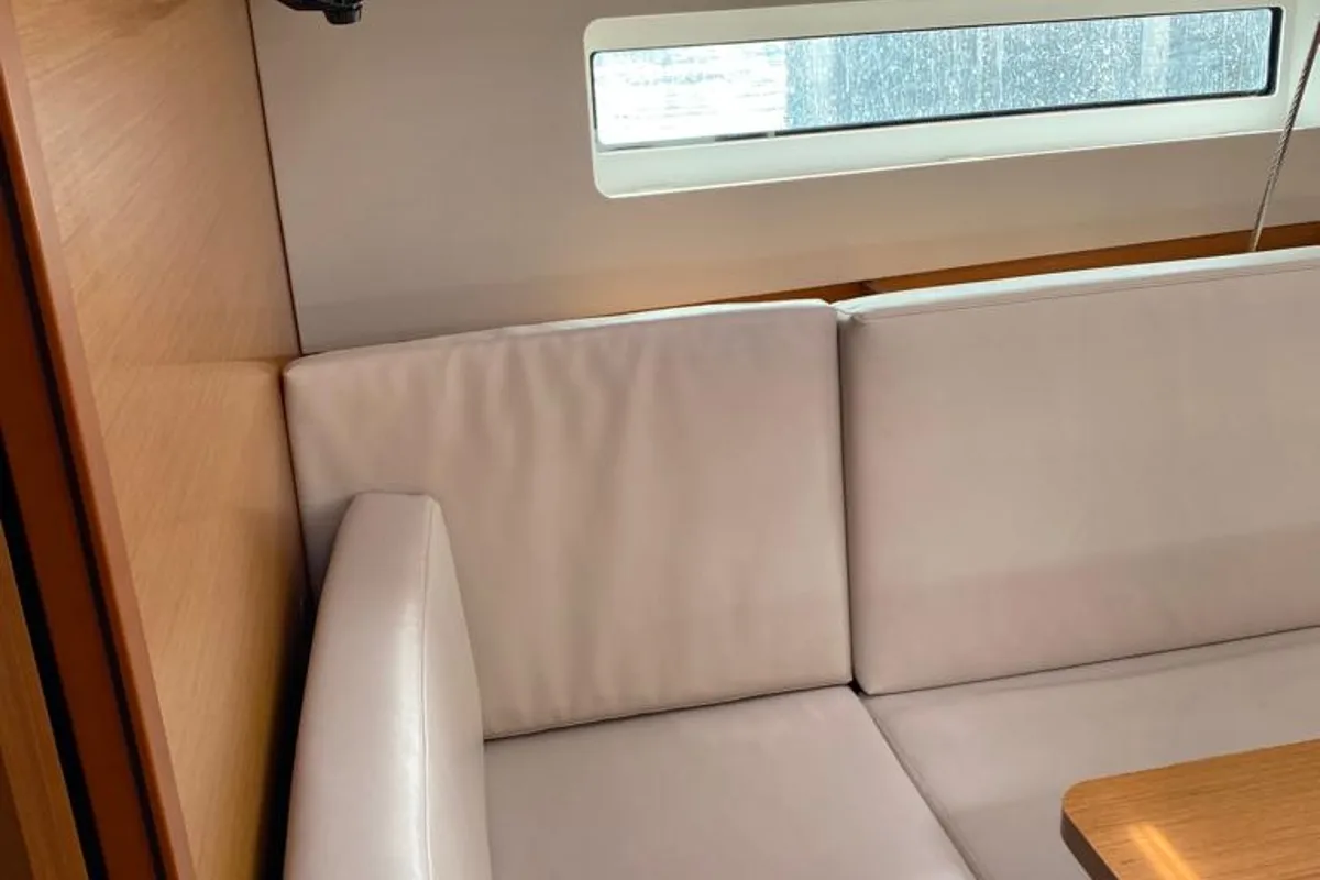 Salon of Jeanneau Sun Odyssey 440, a sailboat at Elephant Butte Estates, United States