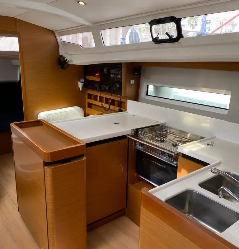 Galley of Jeanneau Sun Odyssey 440, a sailboat at Elephant Butte Estates, United States