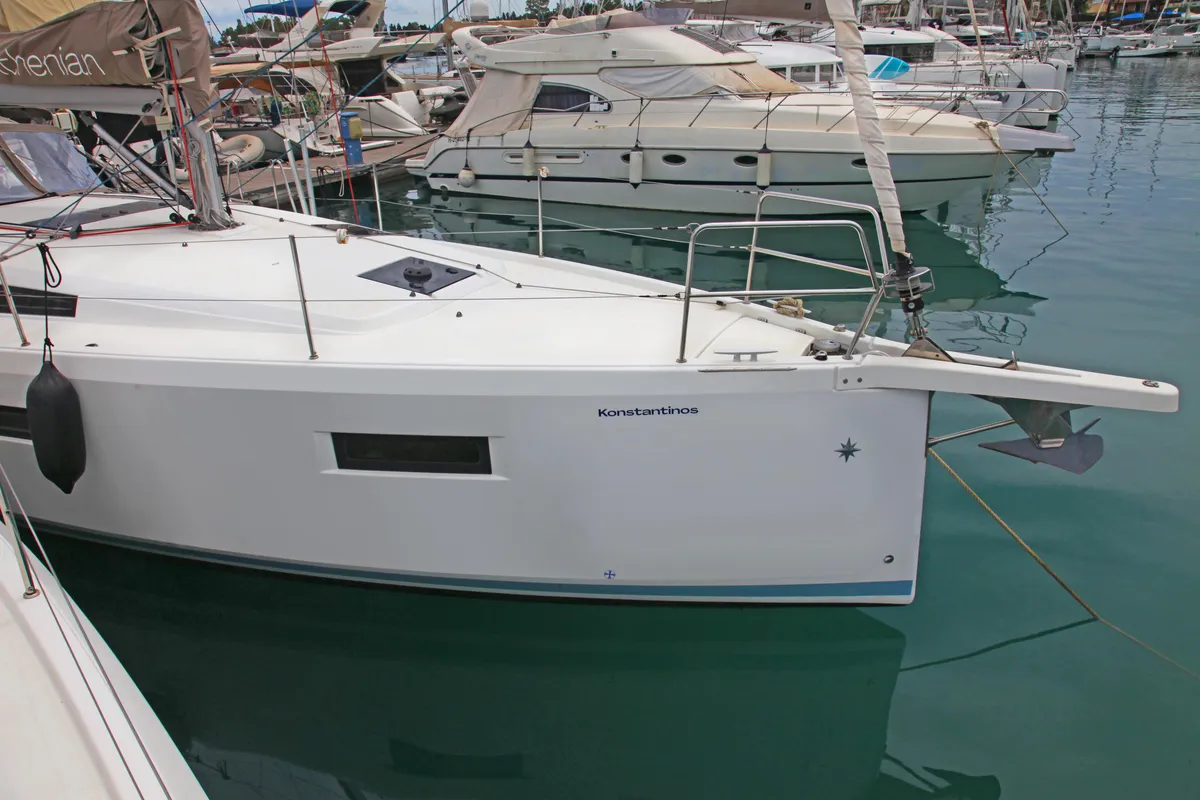 Exterior view of Konstantinos, a Jeanneau Sun Odyssey 410 sailboat at Ellomenos, Greece
