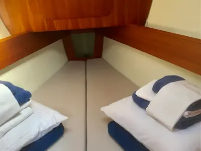 Cabin on Iason, a Jeanneau Sun Odyssey 32 sailboat at Kontokali, Greece