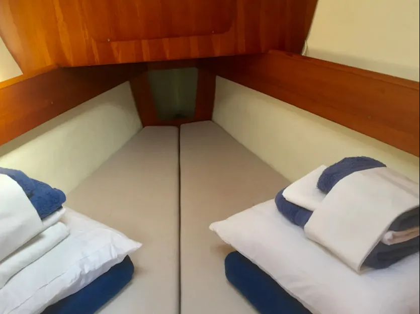 Cabin on Iason, a Jeanneau Sun Odyssey 32 sailboat at Kontokali, Greece
