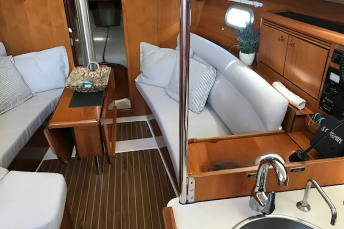 Salon of Iason, a Jeanneau Sun Odyssey 32 sailboat at Kontokali, Greece