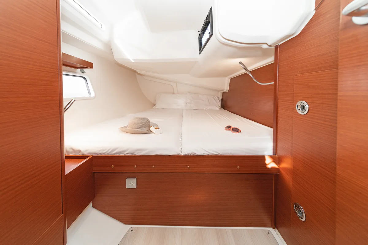 Cabin on Azur, a Hanse 418 sailboat at Lavreotiki Municipal Unit, Greece