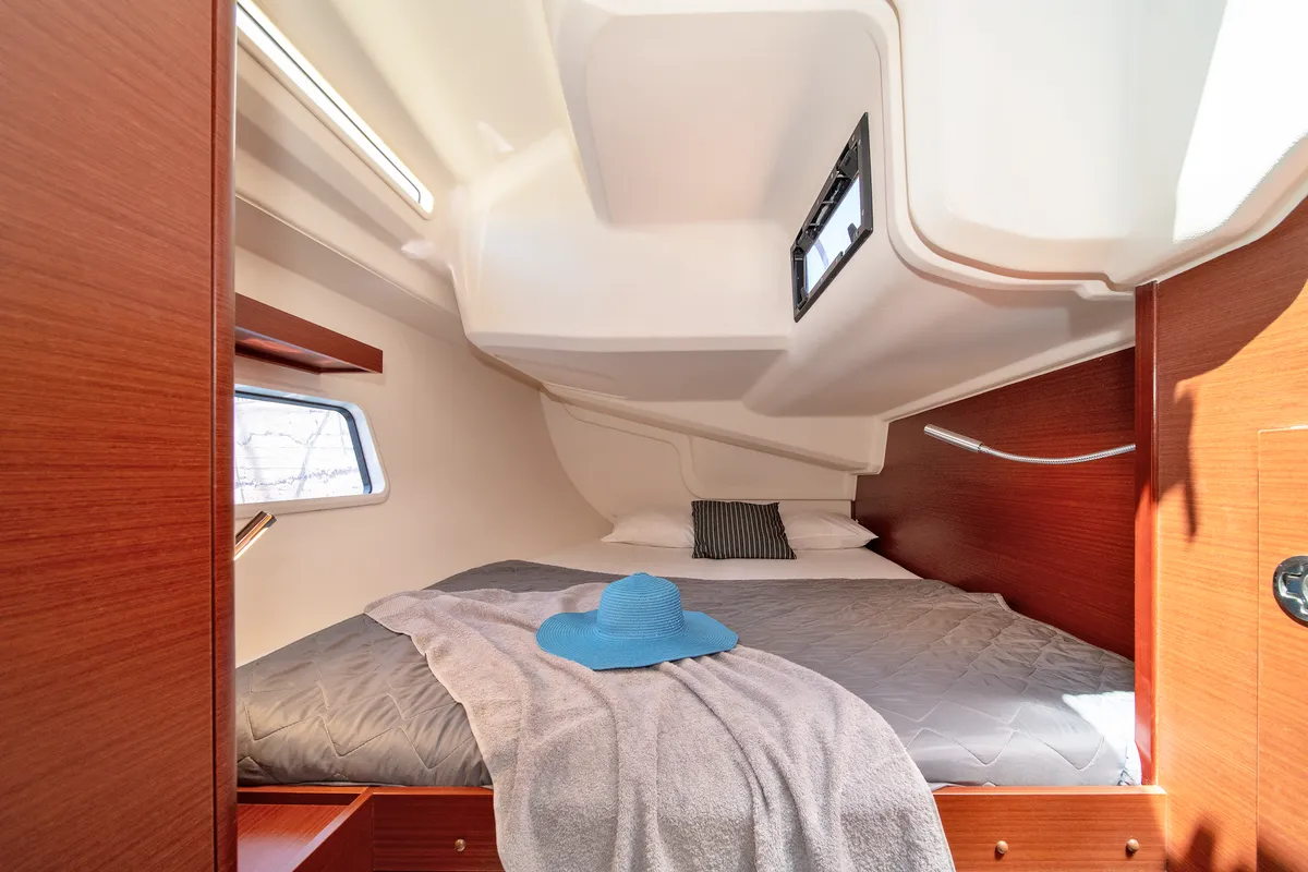 Cabin on Azur, a Hanse 418 sailboat at Lavreotiki Municipal Unit, Greece