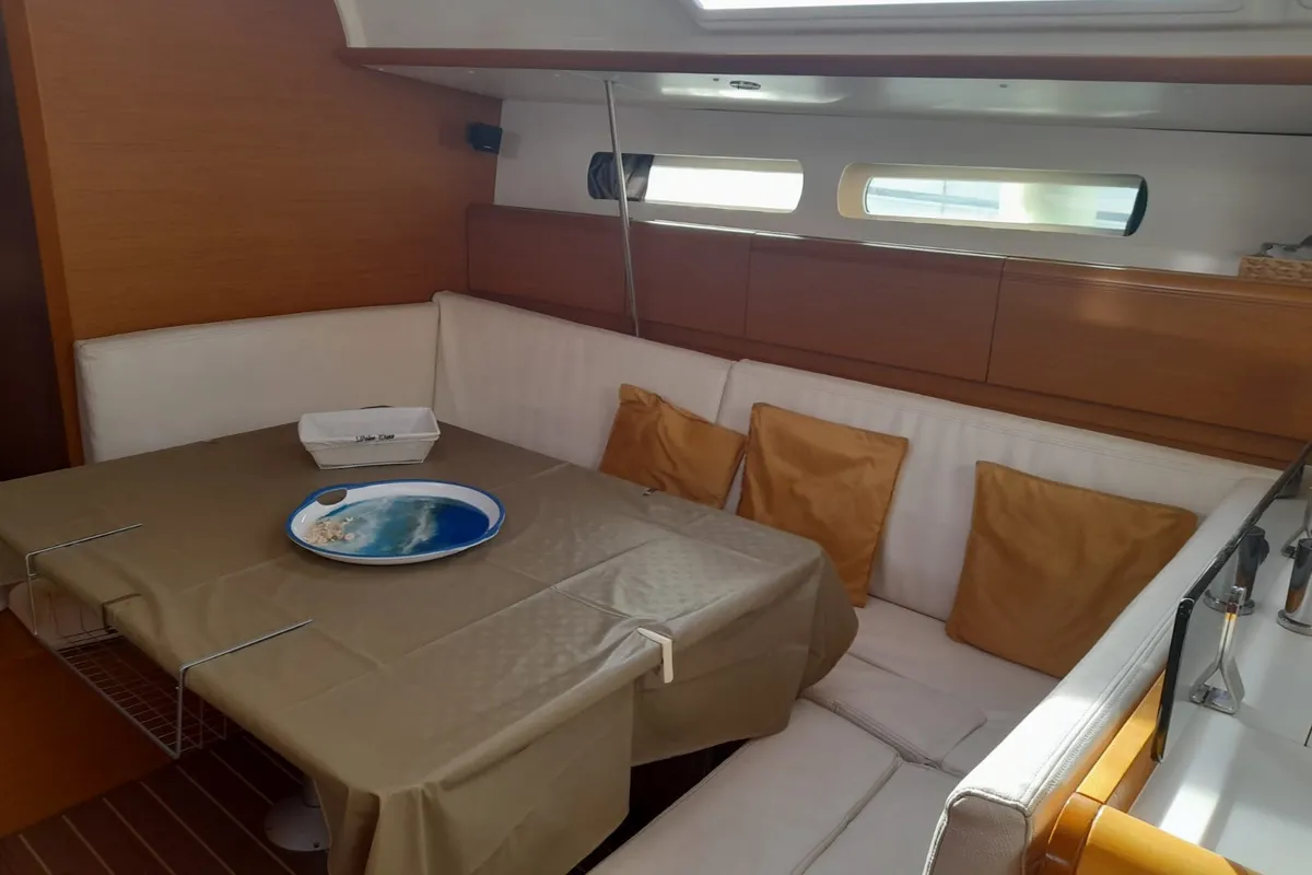 Salon of Mira, a Jeanneau Sun Odyssey 439 sailboat at Salerno, Italy