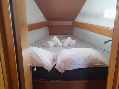 Cabin on Mira, a Jeanneau Sun Odyssey 439 sailboat at Salerno, Italy